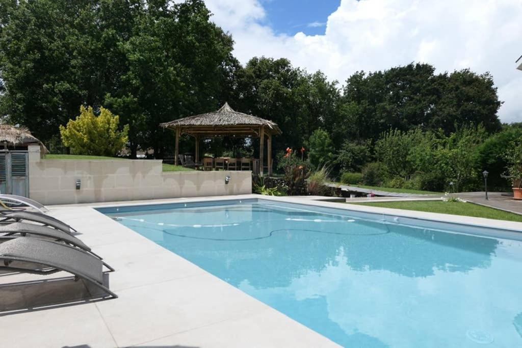 Villa Alba. Piscine Grand Jardin Hauts De Bordeaux Carignan-de-Bordeaux エクステリア 写真